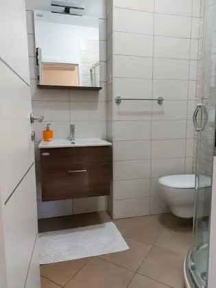 Oda, 1 Çift Kişilik Yatak, Sigara İçilmez