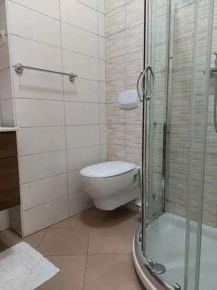 Oda, 1 Çift Kişilik Yatak, Sigara İçilmez