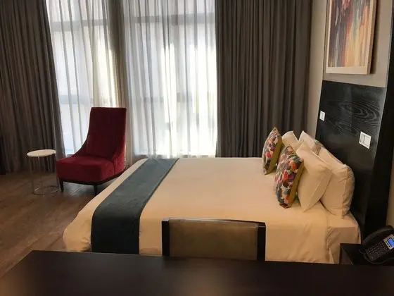 Standard Oda, 1 En Büyük (King) Boy Yatak, Şehir Manzaralı