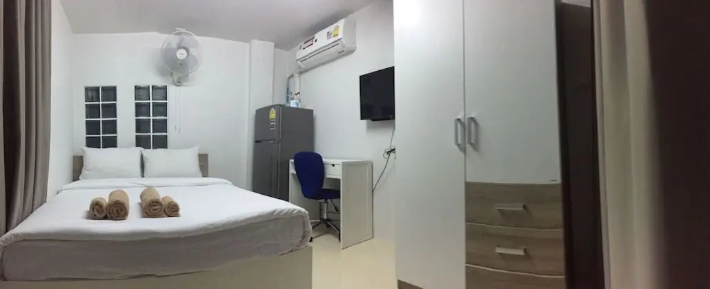 Tek Büyük Yataklı Oda, Ortak Banyo