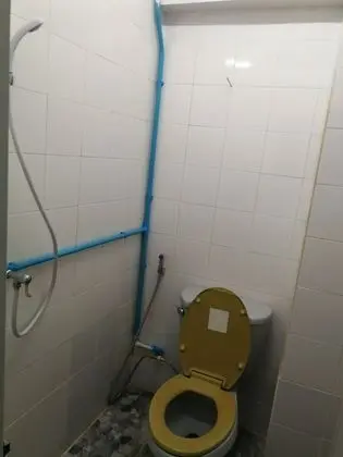 Tek Büyük Yataklı Oda, Ortak Banyo