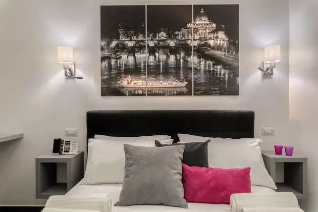 Economy Tek Büyük Yataklı Oda