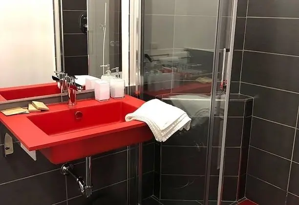 Classic Tek Büyük veya İki Ayrı Yataklı Oda