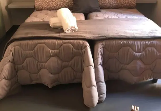 Comfort Tek Büyük veya İki Ayrı Yataklı Oda