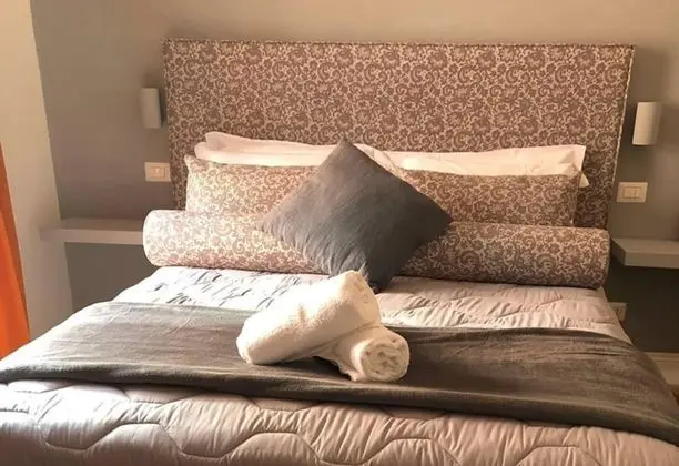 Comfort Tek Büyük veya İki Ayrı Yataklı Oda