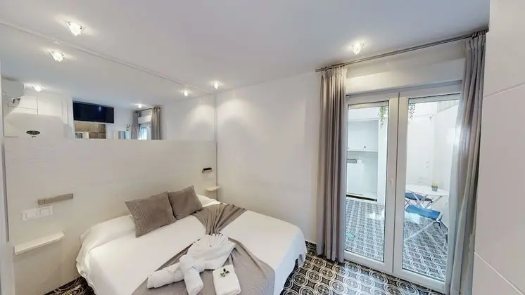 Design Tek Büyük Yataklı Oda