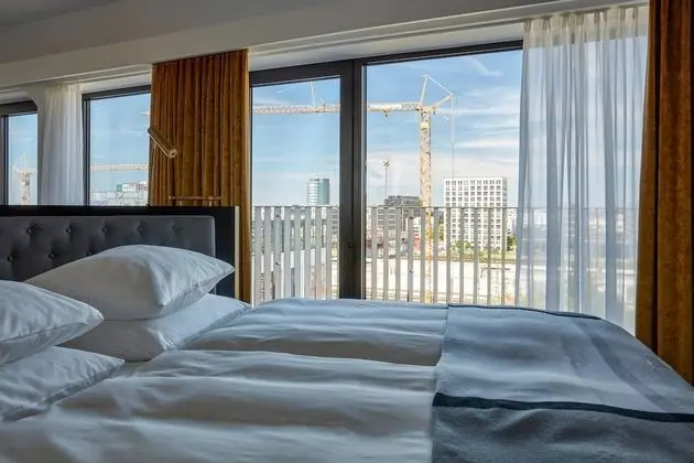 Süit, 1 Çift Kişilik Yatak, Balkon (Roomers Suite)