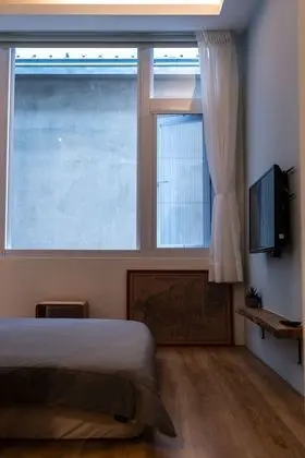 Comfort Tek Büyük Yataklı Oda
