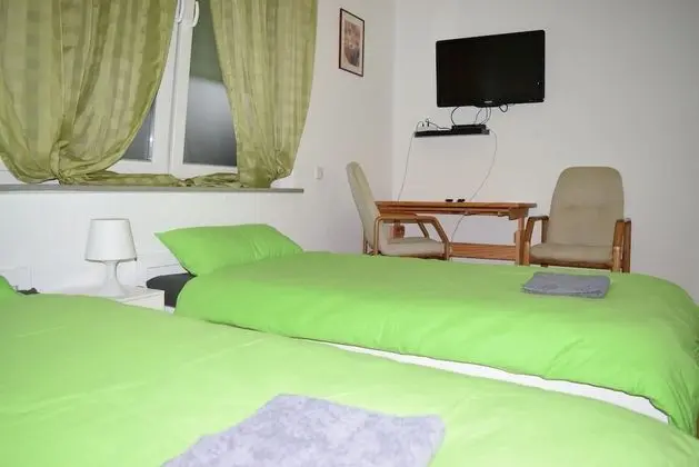 Tek Büyük veya İki Ayrı Yataklı Oda