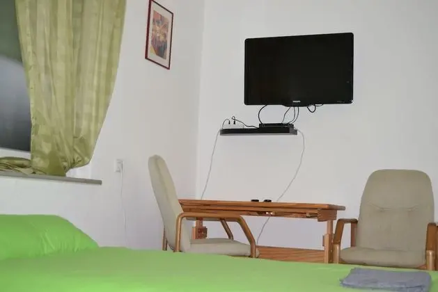 Tek Büyük veya İki Ayrı Yataklı Oda