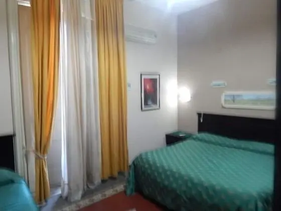 Üç Kişilik Oda, Banyolu/Duşlu