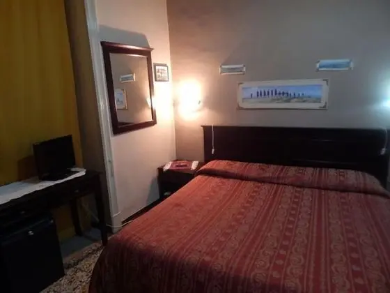 Üç Kişilik Oda, Banyolu/Duşlu