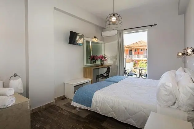 Stüdyo (for 3)
