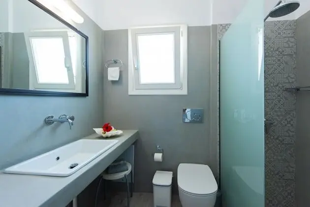 Standard Üç Kişilik Oda, Deniz Manzaralı