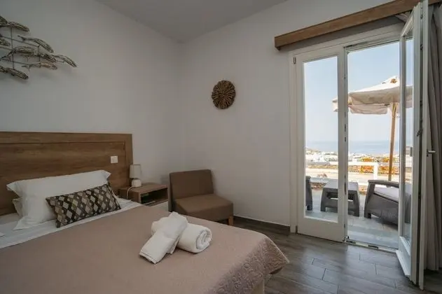 Tek Büyük veya İki Ayrı Yataklı Oda, Deniz Manzaralı