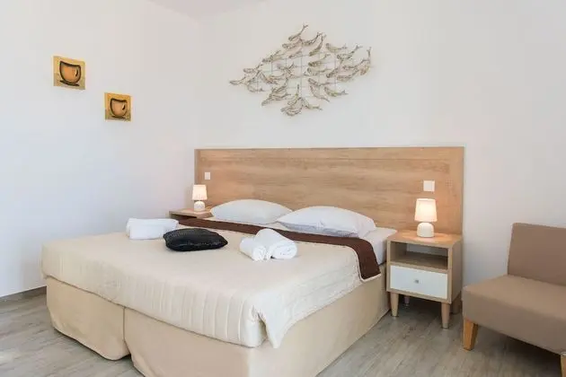 Tek Büyük veya İki Ayrı Yataklı Oda, Deniz Manzaralı