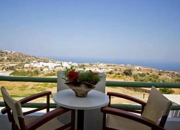 Tek Büyük veya İki Ayrı Yataklı Oda, Deniz Manzaralı