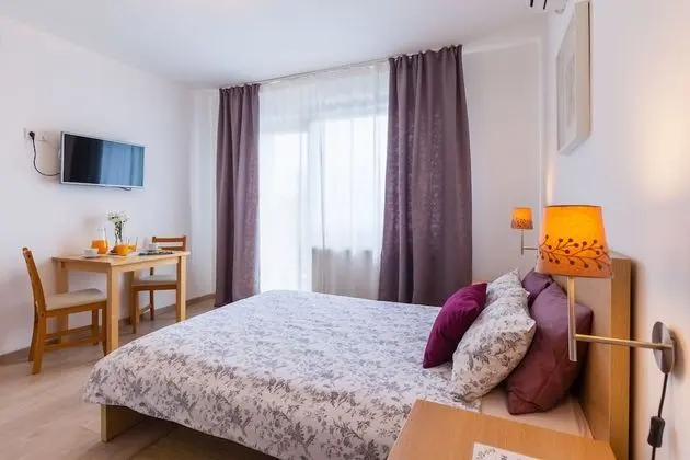 Standard Oda, Balkon, Havuz Manzaralı