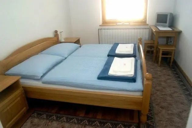 Tek Büyük Yataklı Oda