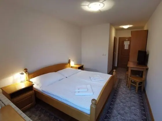 Tek Büyük Yataklı Oda