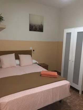 Economy Tek Büyük Yataklı Oda, 1 Çift Kişilik Yatak, Ortak Banyo