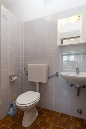 Basic Tek Büyük Yataklı Oda