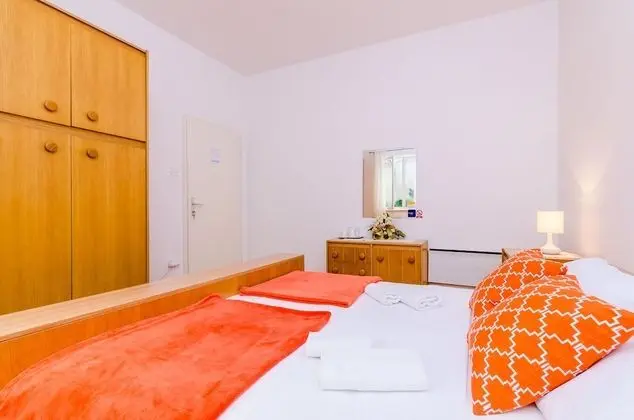 Tek Büyük Yataklı Oda (Standard Double Room-2)