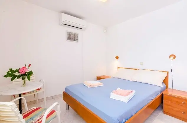 Superior Tek Büyük Yataklı Oda, Veranda, Bahçe Manzaralı
