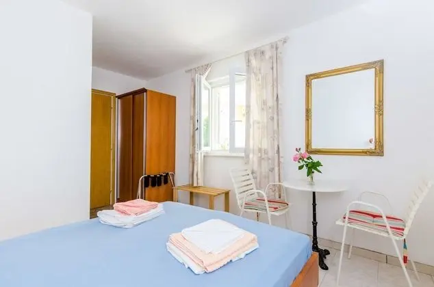 Superior Tek Büyük Yataklı Oda, Veranda, Bahçe Manzaralı
