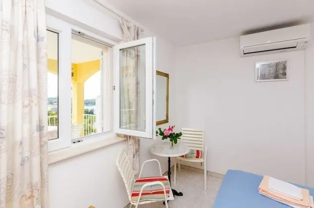 Superior Tek Büyük Yataklı Oda, Veranda, Bahçe Manzaralı
