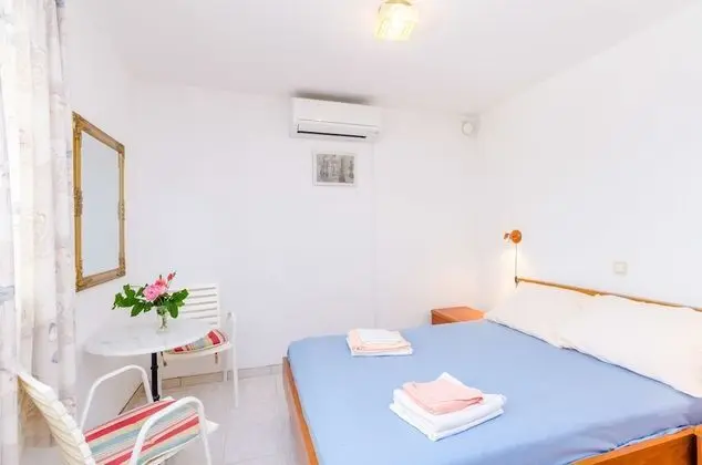 Superior Tek Büyük Yataklı Oda, Veranda, Bahçe Manzaralı