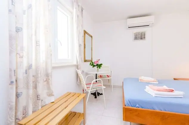 Superior Tek Büyük Yataklı Oda, Veranda, Bahçe Manzaralı