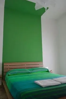 Tek Büyük Yataklı Oda (Green)