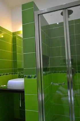 Tek Büyük Yataklı Oda (Green)