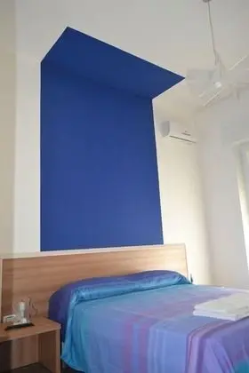 Üç Kişilik Oda