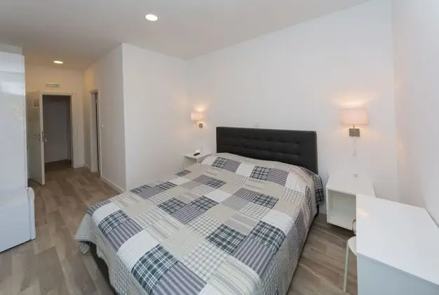 Deluxe Tek Büyük Yataklı Oda, Deniz Manzaralı