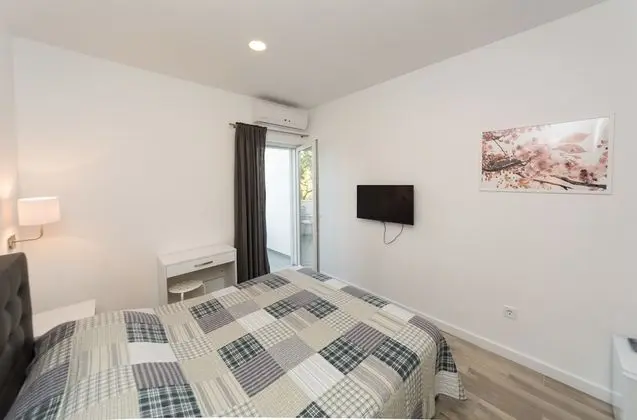 Deluxe Tek Büyük Yataklı Oda, Deniz Manzaralı