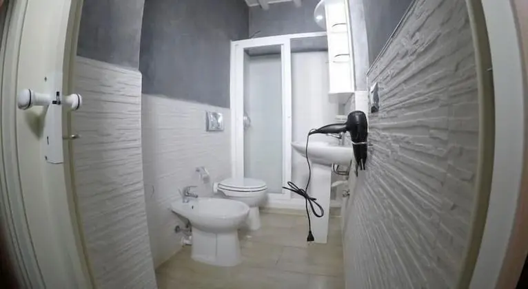 Tek Büyük Yataklı Oda, Balkon