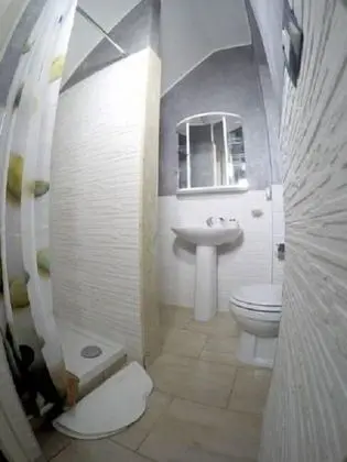Üç Kişilik Oda, Balkon