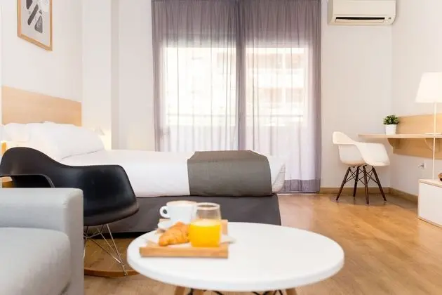 Dört Kişilik Oda, Balkon