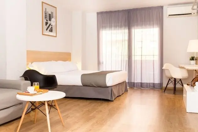 Dört Kişilik Oda, Balkon