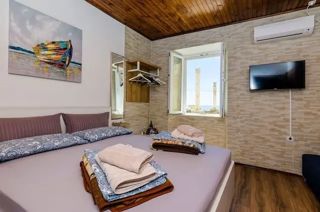 Üç Kişilik Oda (Triple Rom with Sea View)