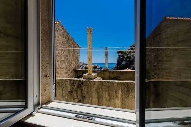 Üç Kişilik Oda (Triple Rom with Sea View)