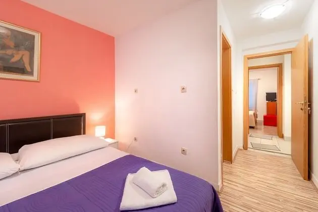 Standard Tek Büyük Yataklı Oda (Sandra)