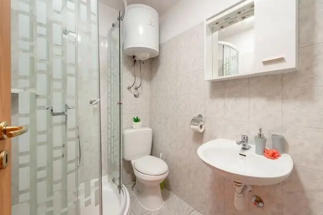 Standard Tek Büyük Yataklı Oda (Sandra)