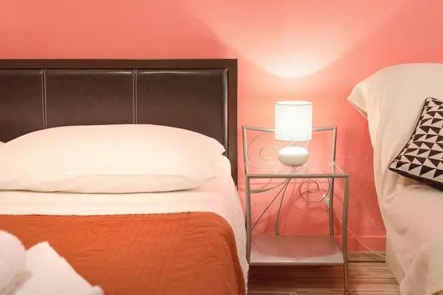 Üç Kişilik Oda (Zoran)