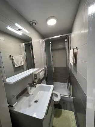 Tek Büyük Yataklı Oda (Twin Room)