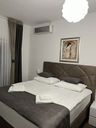Basic Tek Büyük Yataklı Oda