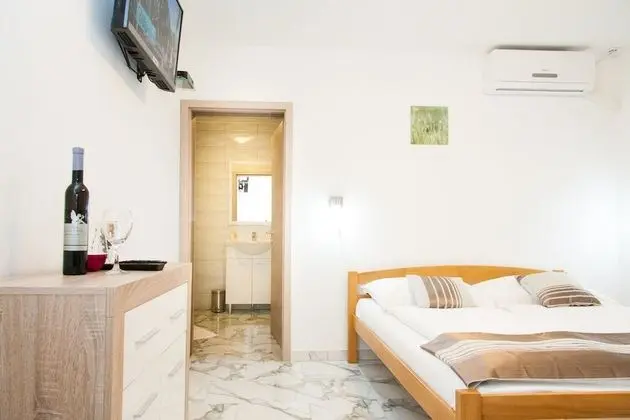 Comfort Tek Büyük Yataklı Oda