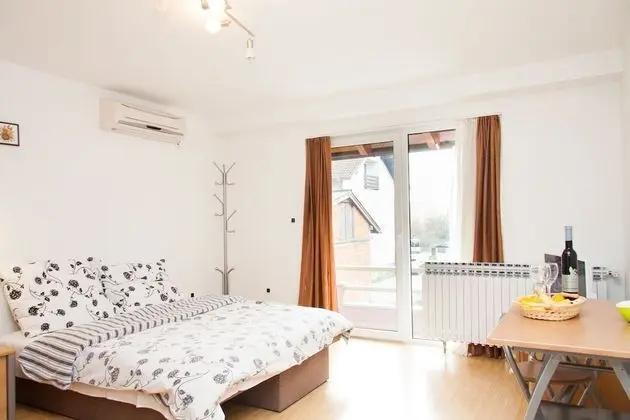 Tek Büyük Yataklı Oda